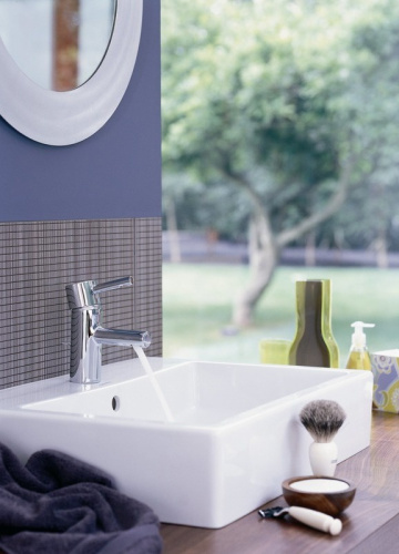 Смеситель Grohe Essence 33596 000 для раковины, с цепочкой