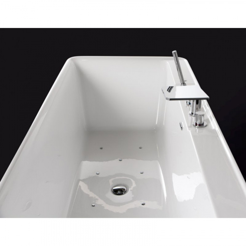 Ванна акриловая BelBagno BB19 150x75 см