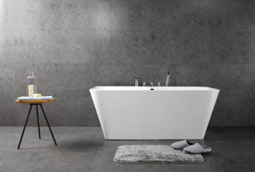 Ванна акриловая BelBagno BB19 150x75 см