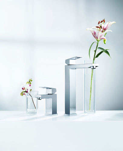 Тюльпан  EUROCUBE (гибк. подв.) GROHE 23131 000